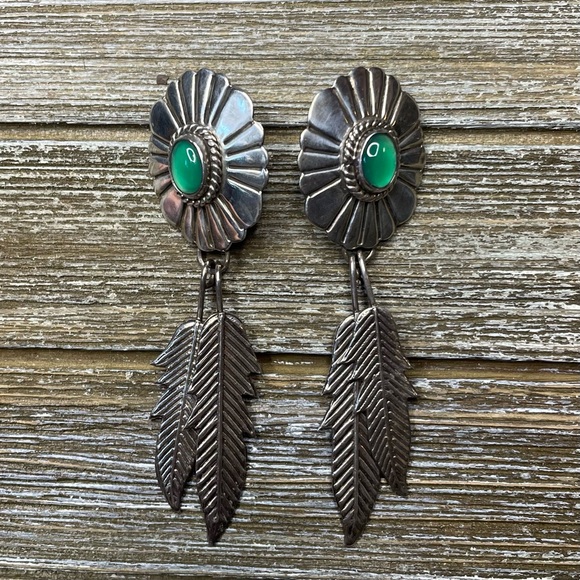 Vintage Sterling Concho Green Chrysoprase Stud Dangle Earrings - Picture 2 of 5